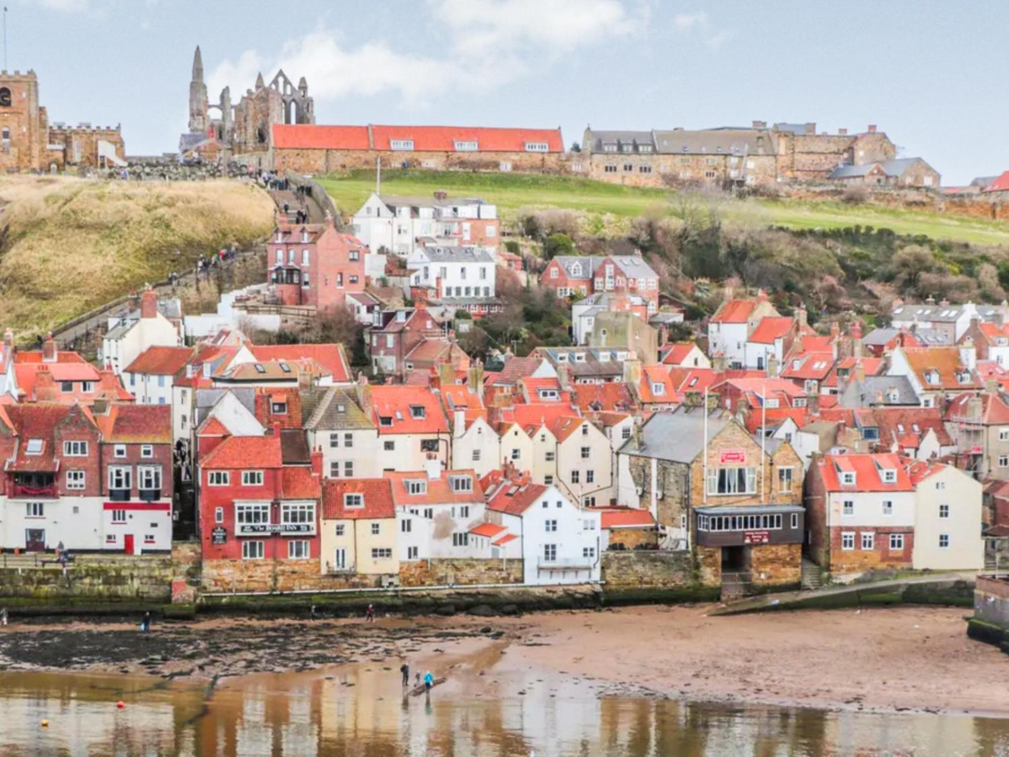 Whitby Sands Exterior foto